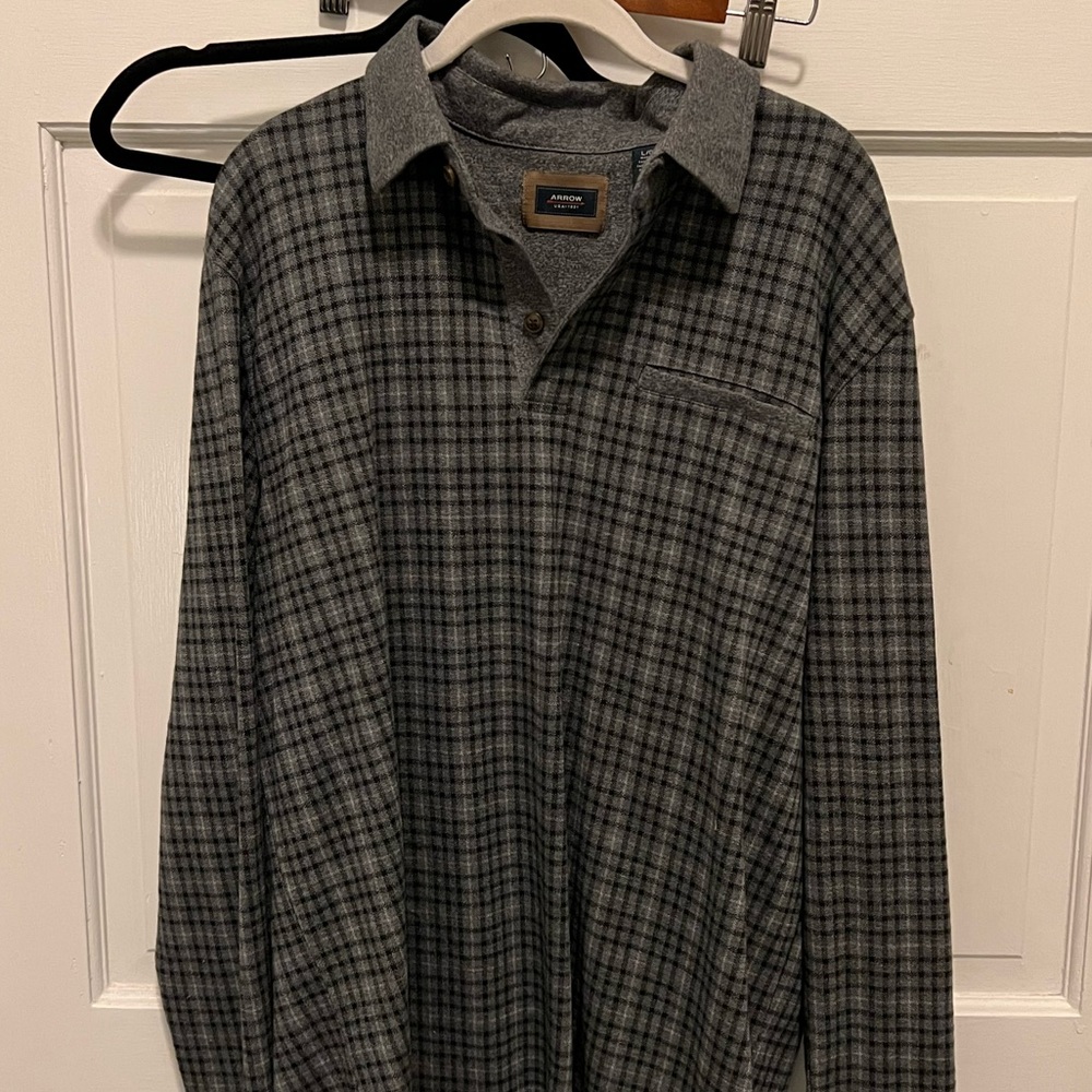 Men’s Large Long-sleeve Polo Shirt